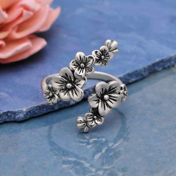 Ring körsbärsblommor