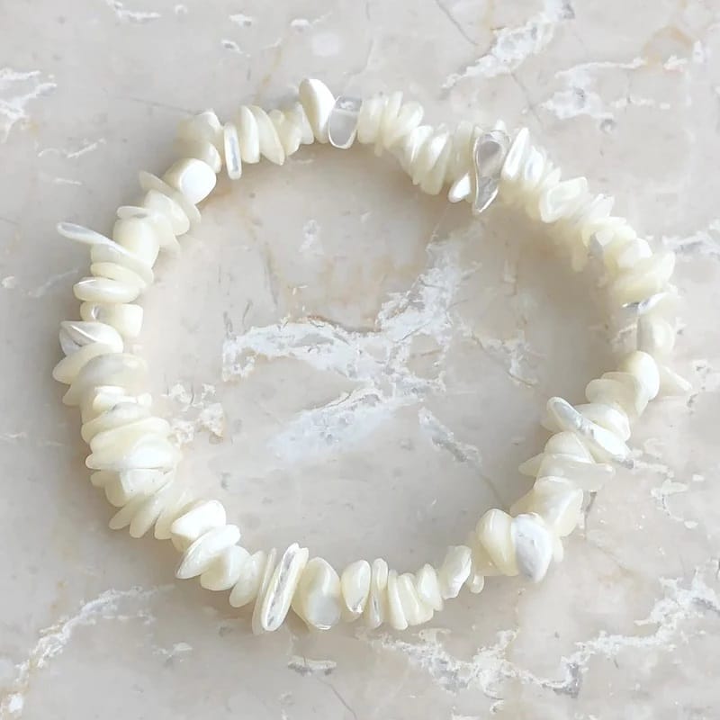 Pärlemor armband med chips – stenarmband i natursten